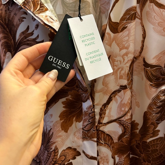 Ladies GUESS Printed Blouse - Picture 5 of 5